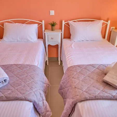 Vicky's Luxury Apartmán *