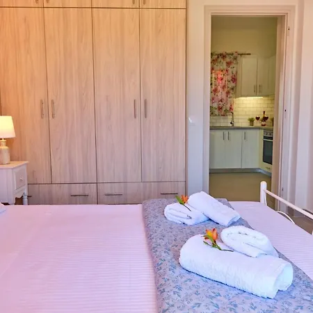 Vicky's Luxury Sidari Apartment
