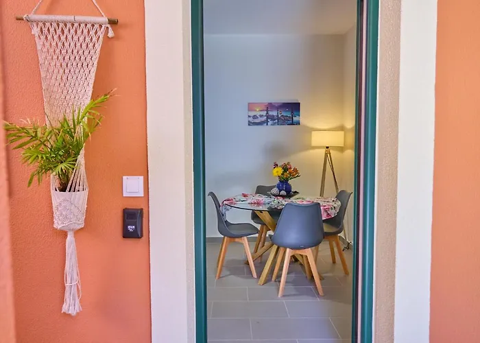 Vicky's Luxury Sidárion