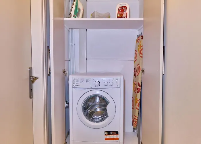 Vicky's Luxury Apartment Sidárion