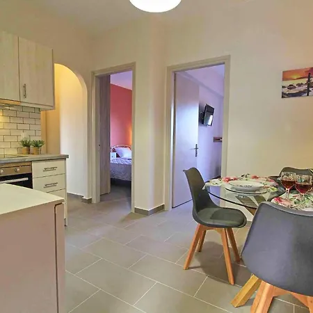 Vicky's Luxury Sidárion