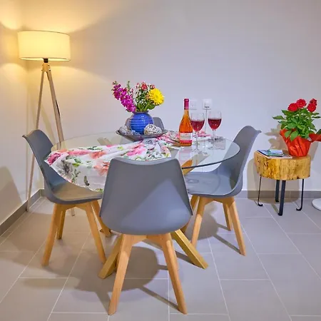 Vicky's Luxury Sidari Apartman