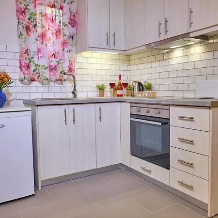 Vicky's Luxury Sidari Apartman *